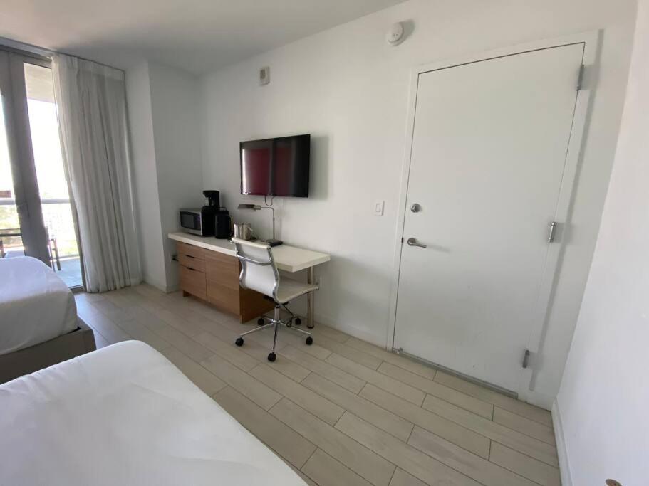 Amazing Studio Beach Walking Distance! 26B Plaja Hallandale Exterior foto